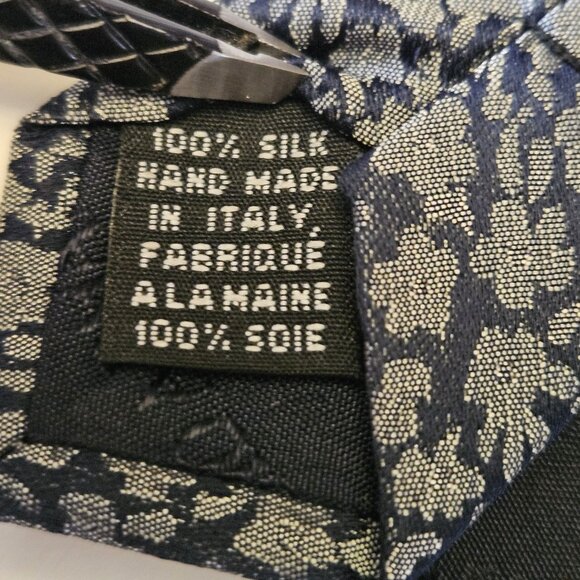 Giorgio Armani Cravatte Blue Silk Floral Jacquard Tie - Made in Italy NWOT - Picture 7 of 11